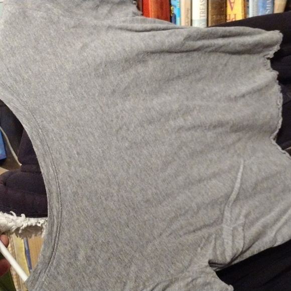 Crop top - Picture 3 of 6